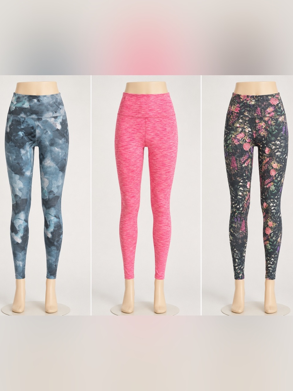 Lot of 3 pairs of Beyond Yoga Leggings printed blue clouds Pink & Floral size XS